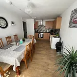 Spacious Rooms For Rent 10 Min From Tower Bridge